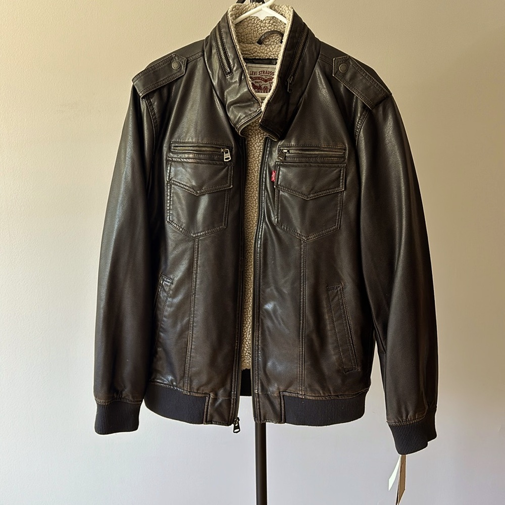 Levi’s men’s leather/sherpa brown jacket - Size large